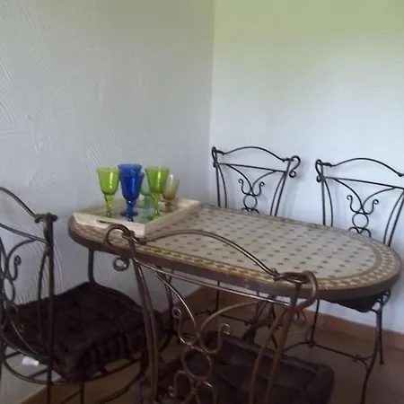 Quiet Near Center 펜션 포르토베쉬오